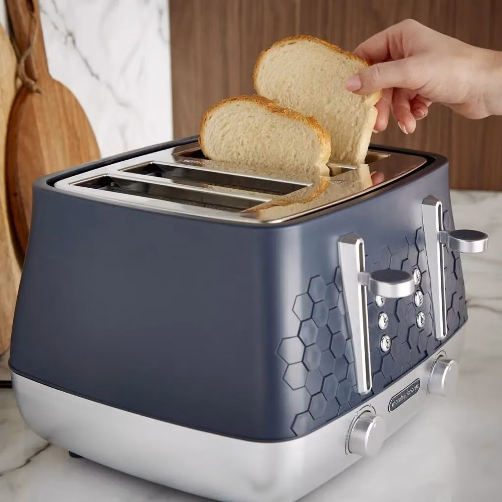 Morphy Richards Cassini 4-Slice Toaster in Black and Dark Blue – 3