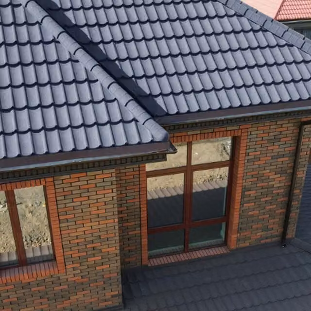 Livingandhome 5-Piece Galvanised Asphalt Shingle Roofing Sheets in Grey and Black, Width: 133.5 cm