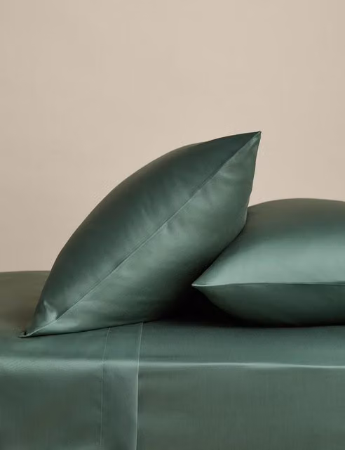 M&S 2 Pack Egyptian Cotton 400 Thread Count Silky Pillowcases in Smokey Green