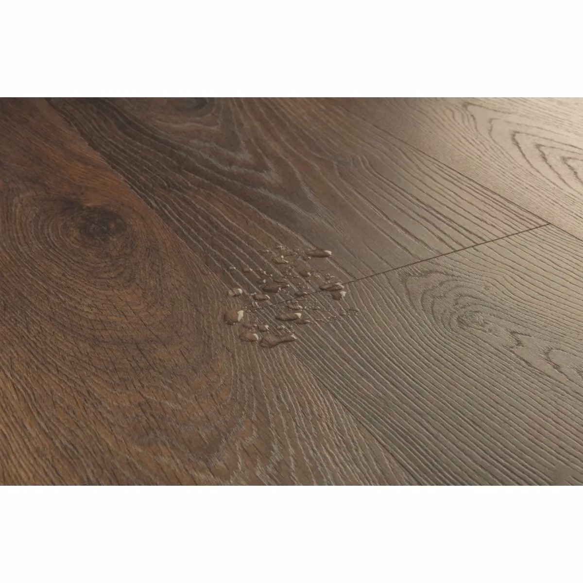 Vinyl Flooring UK Class 800 Wood Look Water Resistant Laminate Flooring, 8mm Thickness, 7 Planks, Covers 1.596sqm in Light Tan – 2