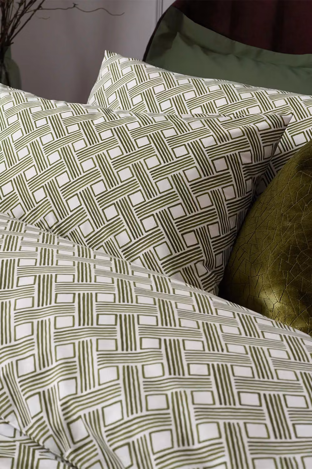 HOEM Alexah Abstract Geometric Cotton Rich Duvet Cover Set in Green, W/D/H: 200 x 200 cm – 2