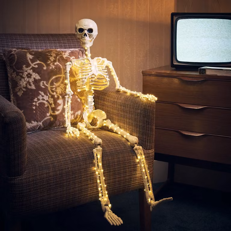 Lights4fun Halloween Light Up Skeleton Figure Decoration with 300 Warm White LEDs, White, Height: 90 cm