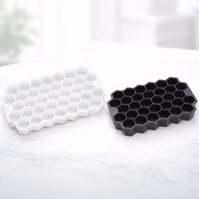 Lovii Silicone Hexagon Ice Cube Tray with Lid in Black