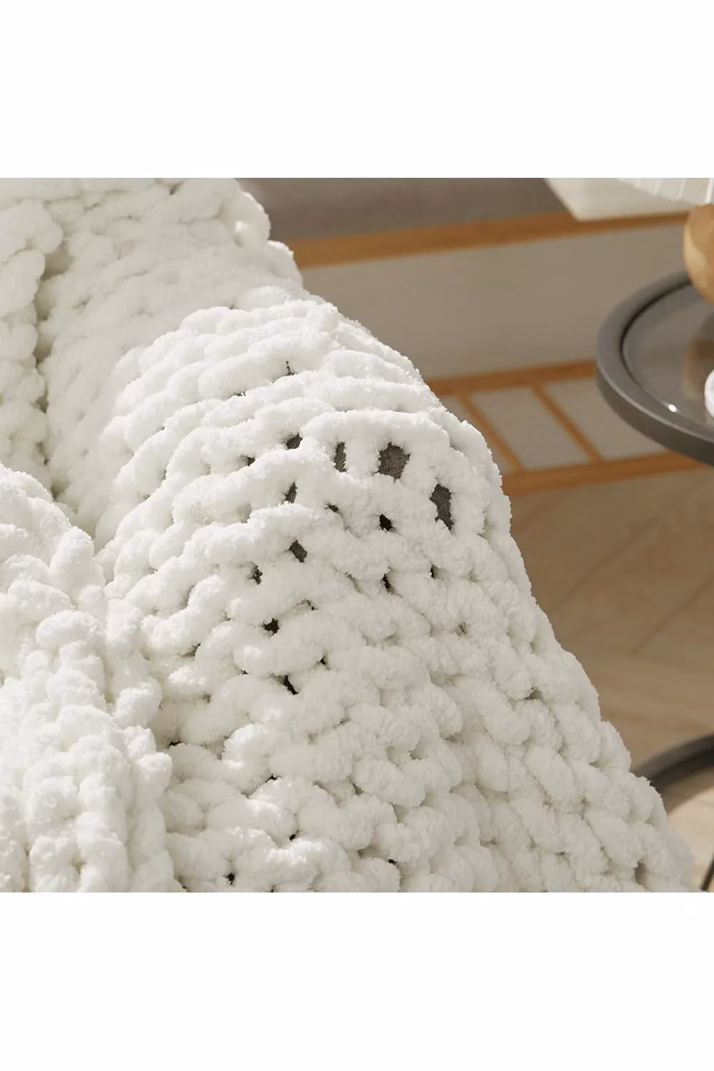Living and Home White Fluffy Chunky Knit Throw Blanket, W: 100 cm, L: 150 cm – 2