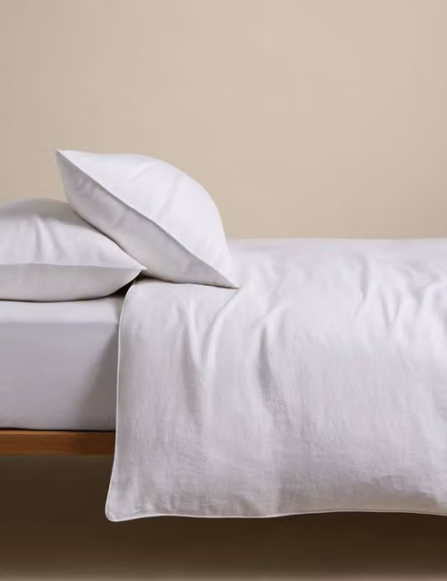 M&S Pure Linen Breathable Duvet Cover, White, W: 140 cm, H: 200 cm