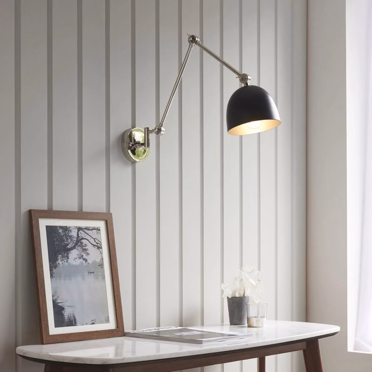 Loops Dimmable LED Wall Light in Black and Metal with E27 Bulb – 2
