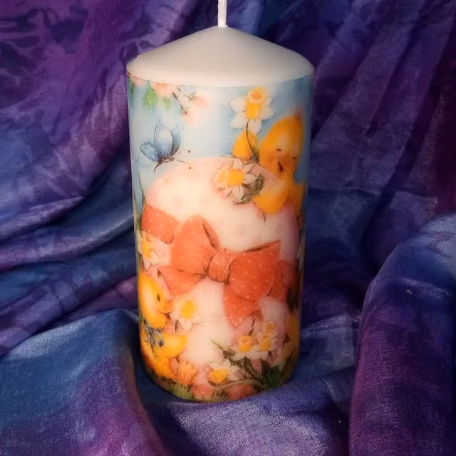 Viki Easter Pillar Candle, Multicolour