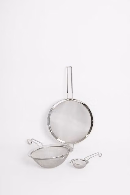 MasterClass 3-Piece Fine Mesh Stainless Steel Sieve Set in Silver
