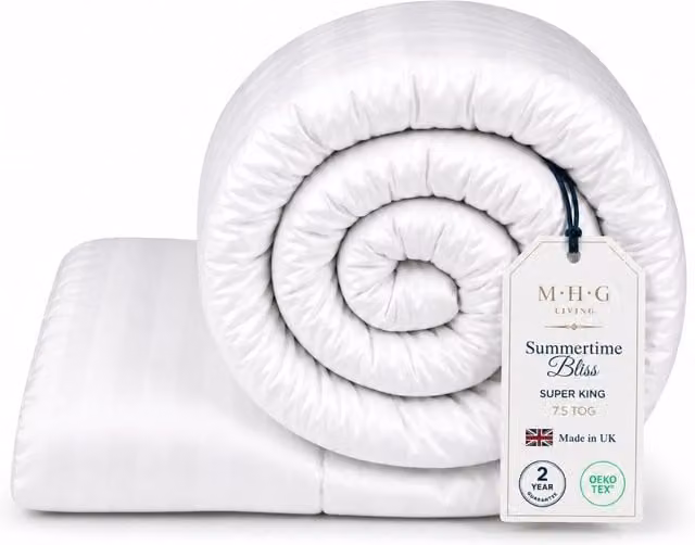 MHG Living 7.5 Tog Summer Lightweight Hollow Fibre Duvet in White