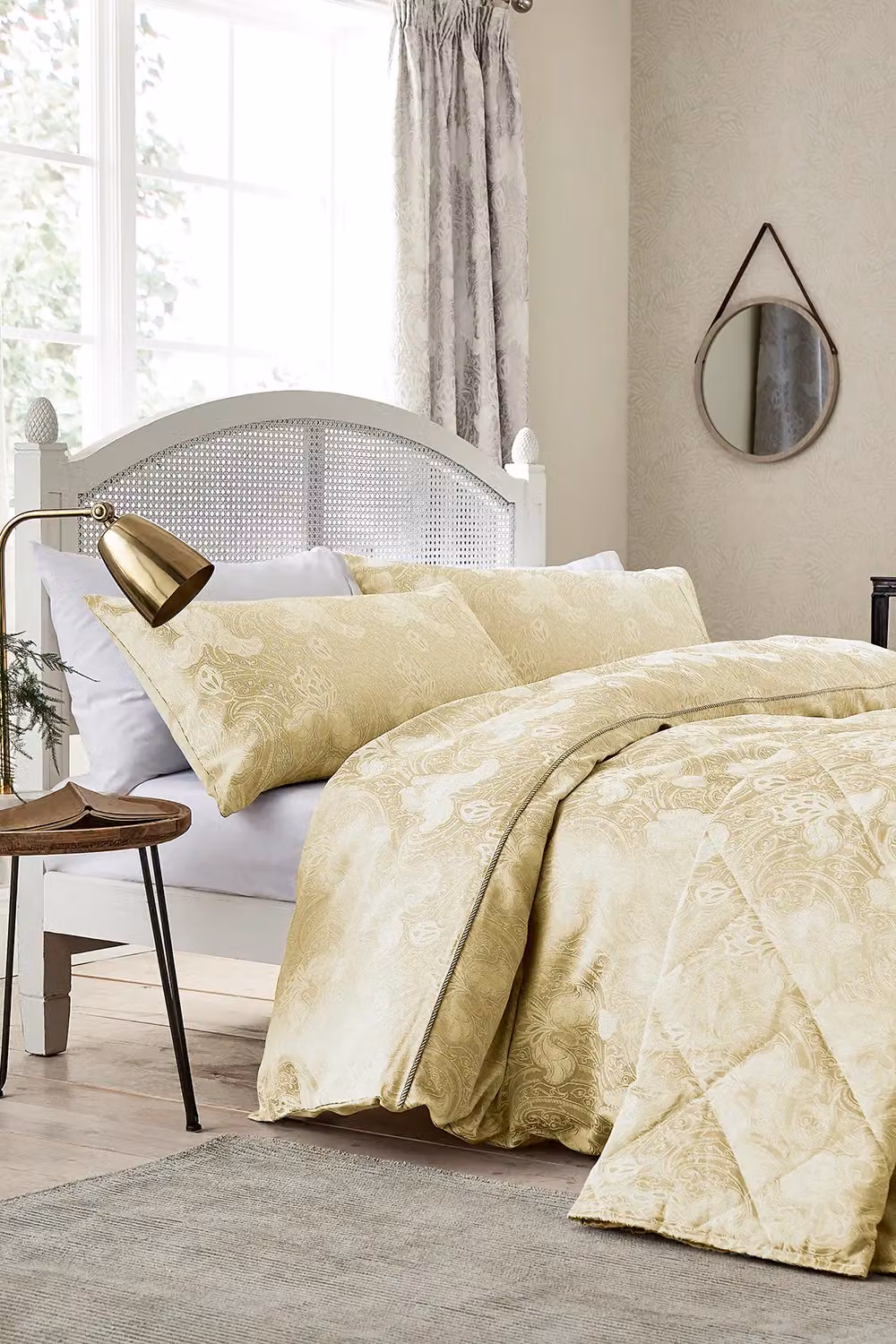 Sanderson Ashbee Floral Square Cushion in Gold, W/D/H: 40 x 40 x 40 cm