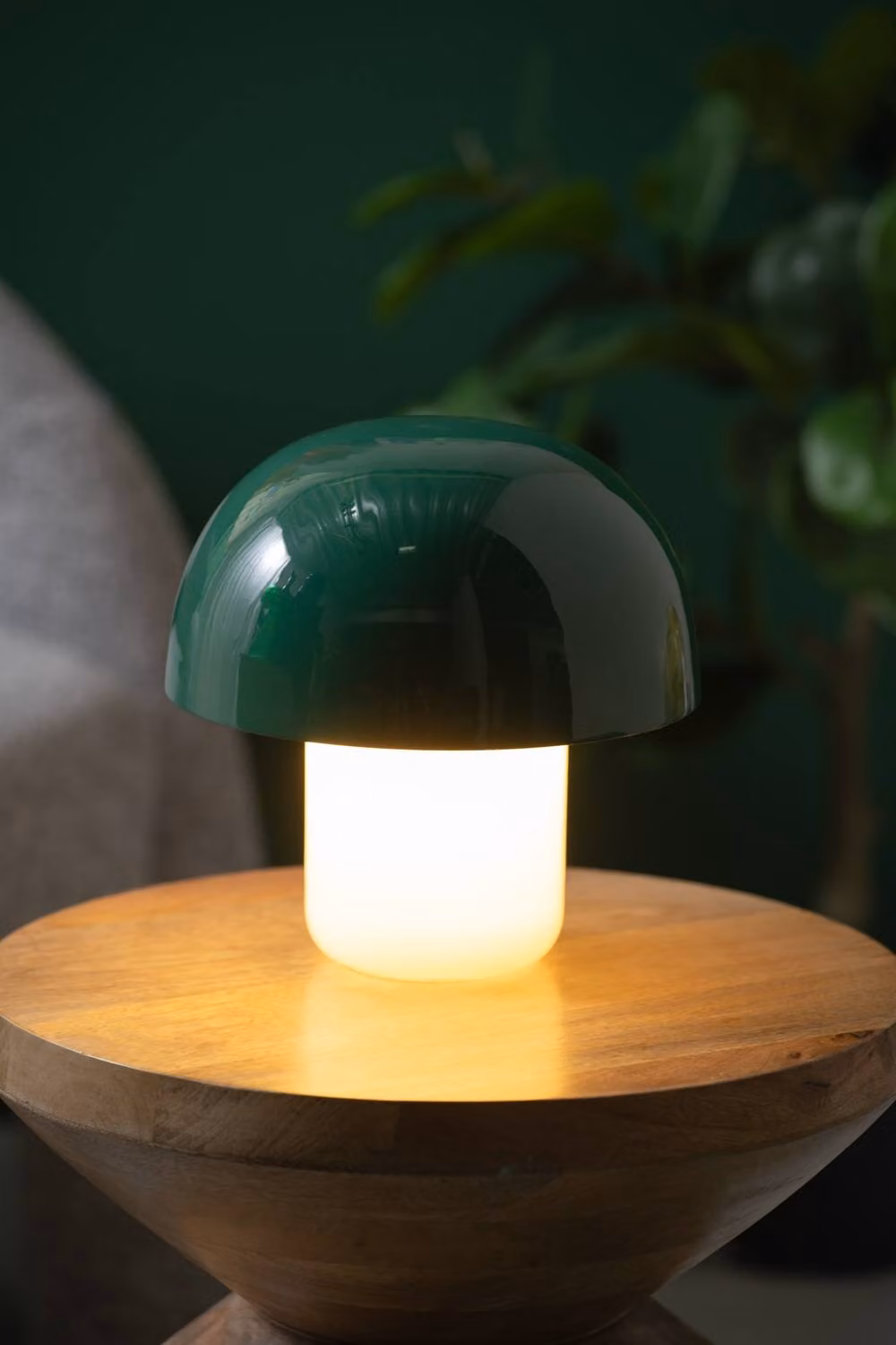 PRESENT TIME Leitmotiv Nuevo Mini Mushroom Retro Table Lamp in Green – 2