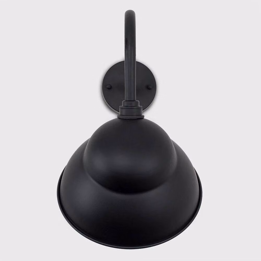 FORGEVIO Classic Metal Wall Mounted Garden Light in Black – 2