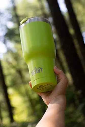 Greens Steel Beast Tumbler in Green, 900 ml Vacuum Insulated Stainless Steel Travel Mug with Lid, Straws and Cleaning Brush – 2