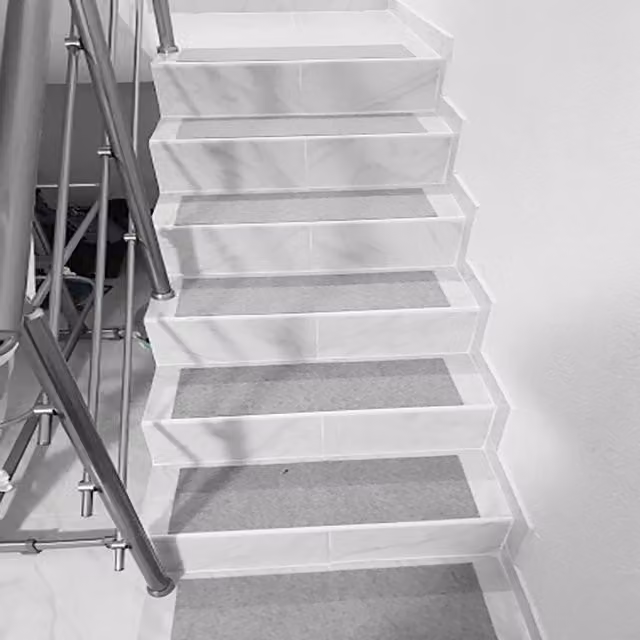 Livingandhome 14-Piece Non-Slip Self-Adhesive Staircase Carpet Steps in Grey
