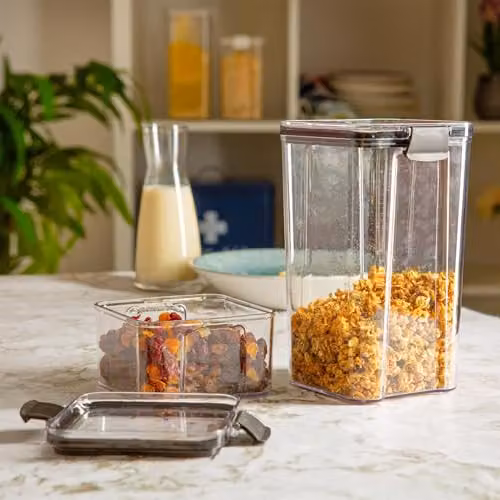 Argon Tableware 4 Piece Plastic Food Storage Container Set with Clip Lids in Black and Transparent – 4