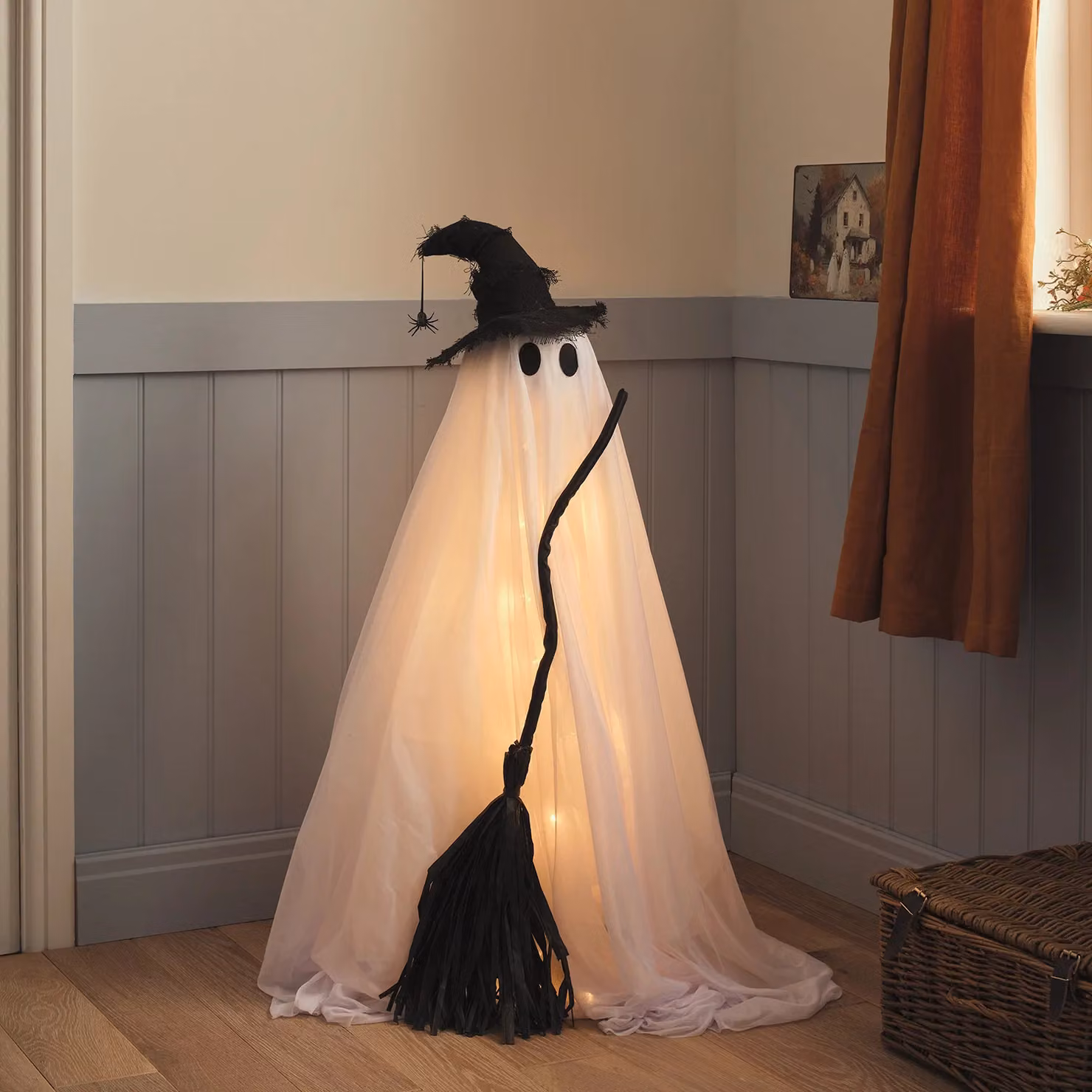 Lights4fun Willow the Witch Ghost LED Halloween Figure in White and Multicolour