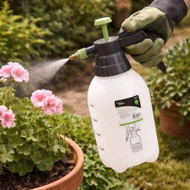 Garden Mile 2L Manual Pressure Sprayer in White