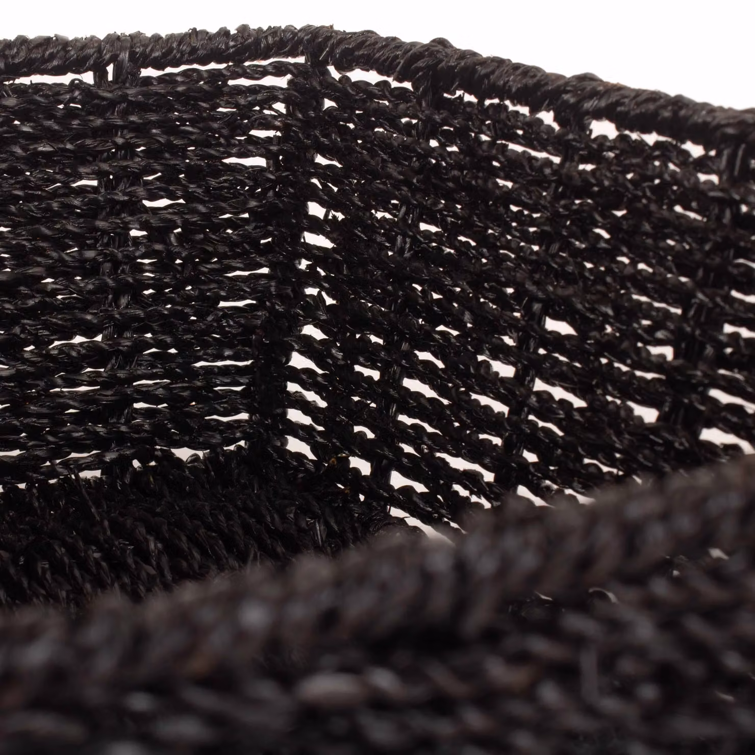 Red Hamper Black Paper Rope Tray, Diameter: 21 cm – 3