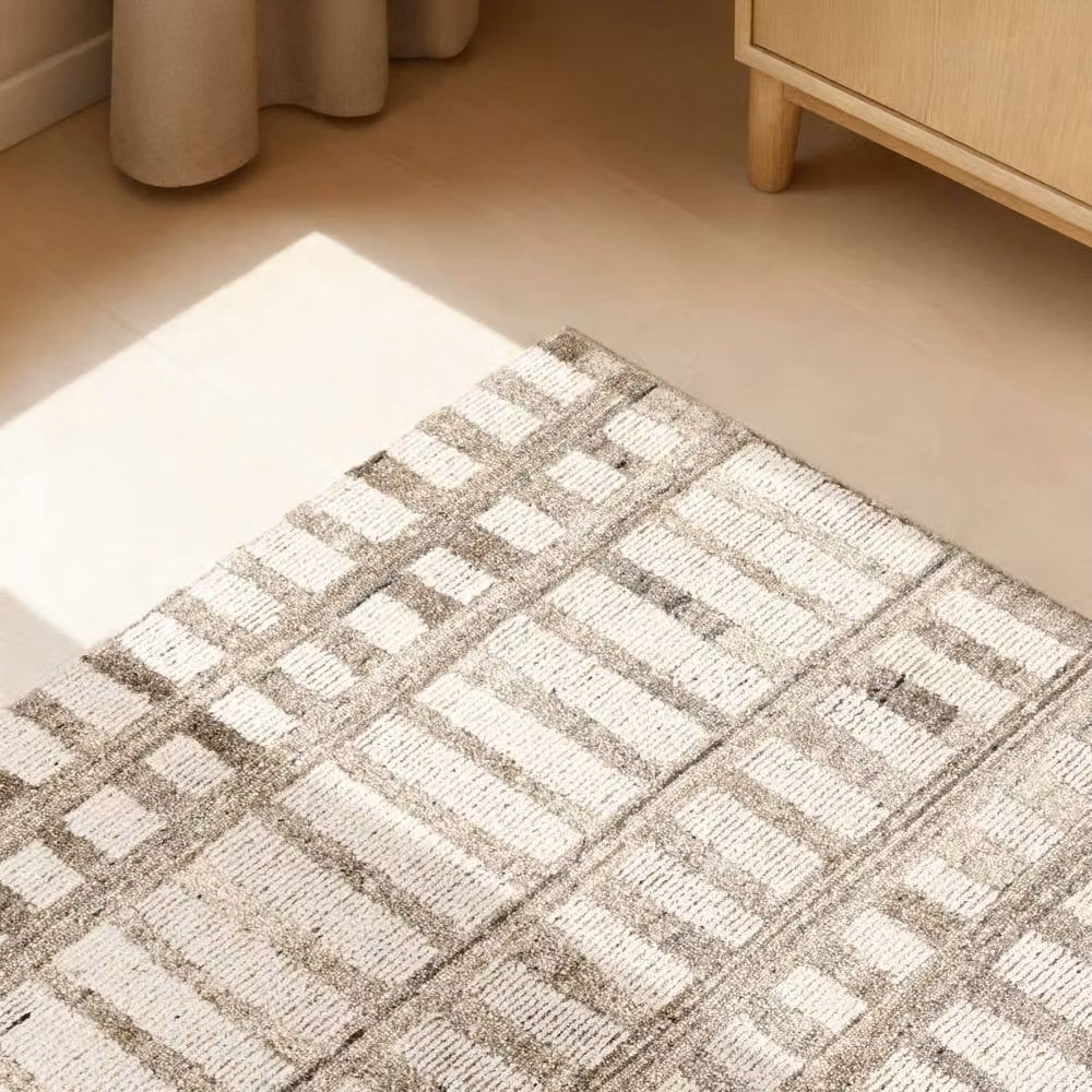 Vikosa Linara Handcrafted Wool Rug in Cream and Brown Abstract Design W: 80 cm, L: 150 cm – 1