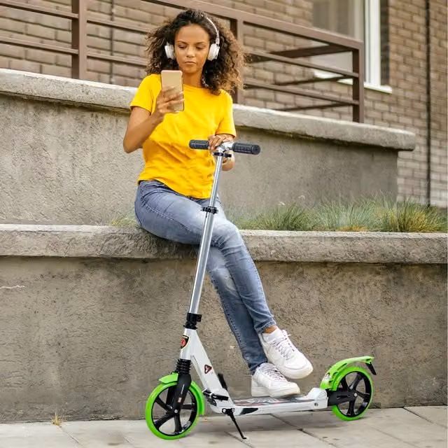 HOMCOM Foldable and Height Adjustable Kick Scooter with Brake in Green