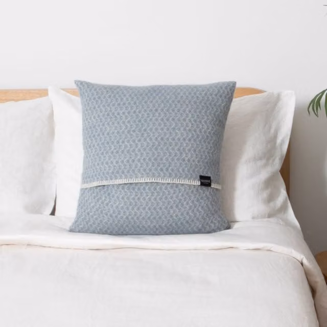 Native Natural Blue Wool Graphic Square Cushion Cover W/D/H: 45 x 45 x 45 cm