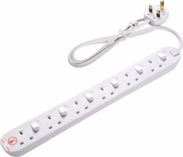 Masterplug Six Socket Surge Protected Extension Lead - White