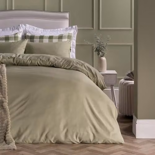 OHS Plain Green Microfibre Duvet Cover and Pillowcase Set, W/D/H: 200 x 200 cm with 50 x 75 cm Pillowcases