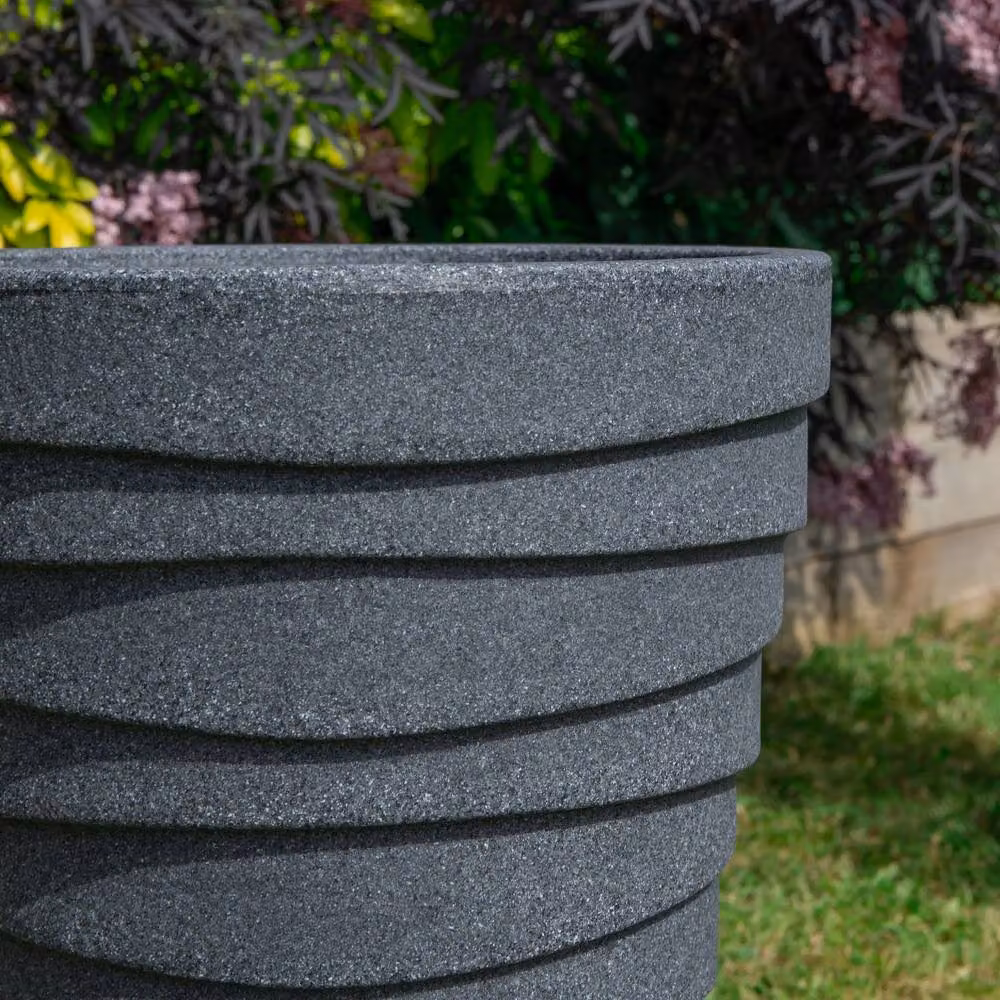 Samuel Alexander Trojan Garden Plant Pot in Grey, Plastic, Diameter: 33 cm – 3