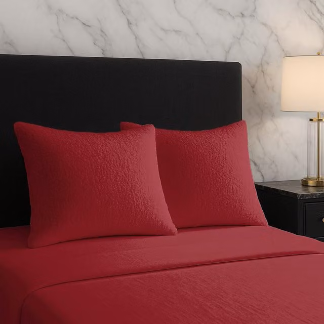 Snug City Red Teddy Fleece Pillow Case Pair with Envelope Closure, W: 48 cm x H: 74 cm