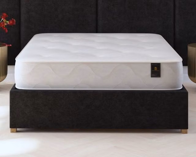 Laurence Llewelyn-Bowen Hotel Quality 1000 Pocket Spring Mattress in White with Temperature Regulation and Abstract Fabric
