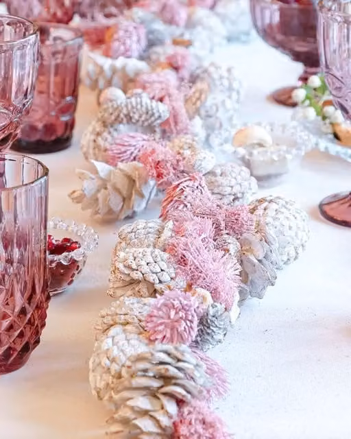 Dibor Large Christmas Table Garland Swag with Pink and Silver Baubles and Pine Cones in Multicolour – 1