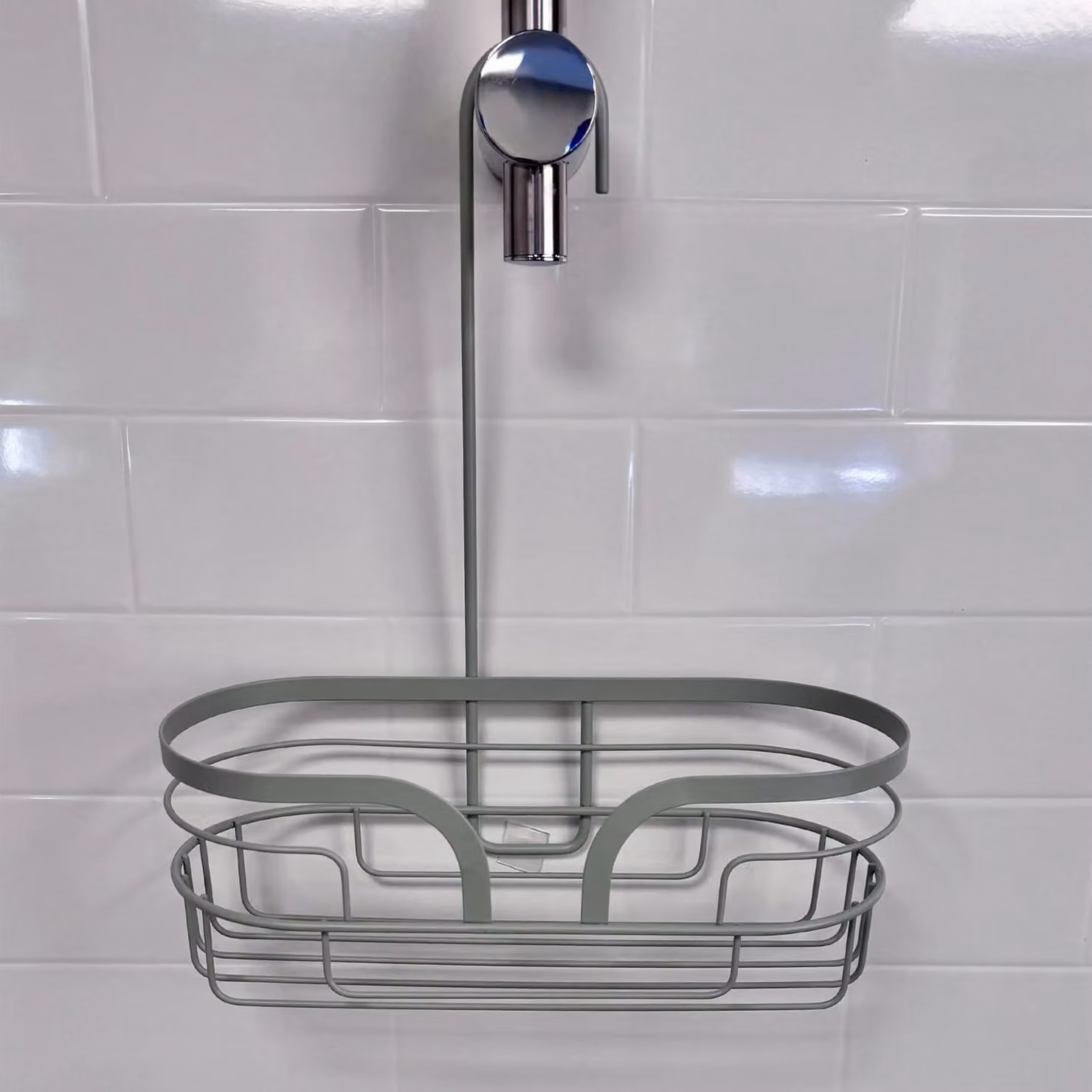 Showerdrape Dante Mini Hanging Metal Shower Caddy in Green, W/D/H: 12.0 x 1.0 x 32.0 cm – 1
