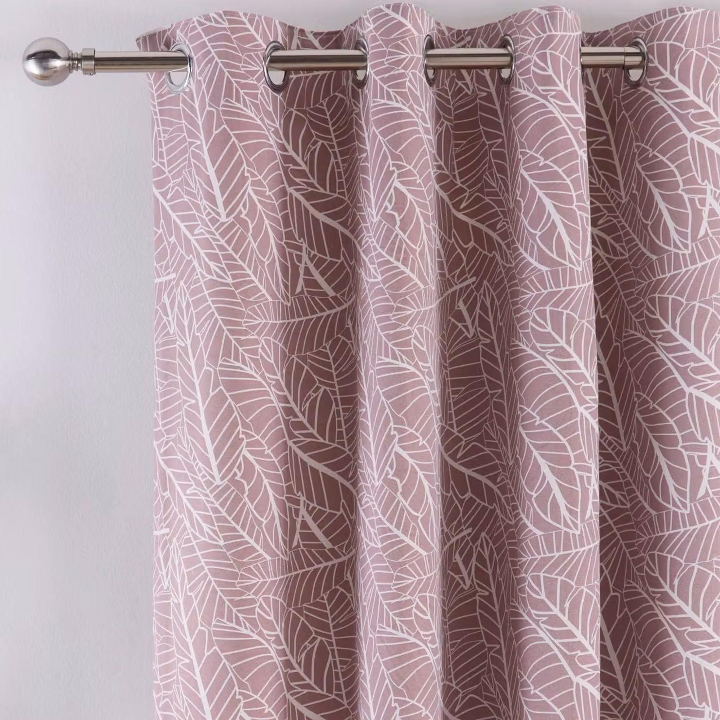 Portfolio Home Madison Botanical Leaves Fully Lined Eyelet Curtain Set in Pink, Width: 168 cm, Drop: 183 cm – 2