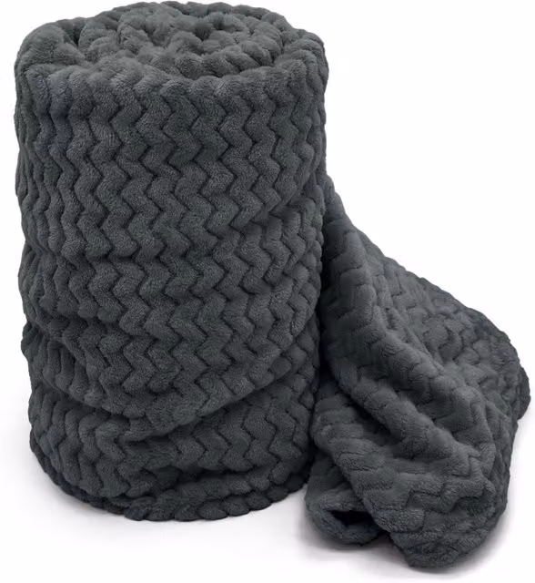Velosso Super Soft Plush Chevron Throw Blanket in Silver Grey, W: 127 cm, L: 152 cm