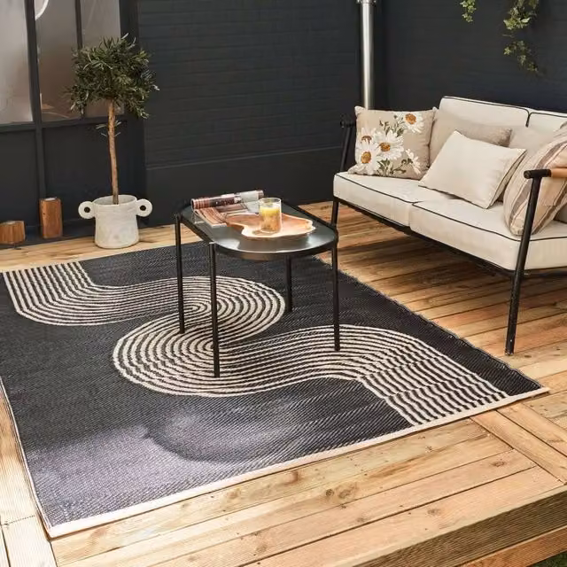 THE RUGS Reversible Weatherproof Outdoor Rug Wavy Line Black & Beige W: 180 cm, D: 270 cm – 1