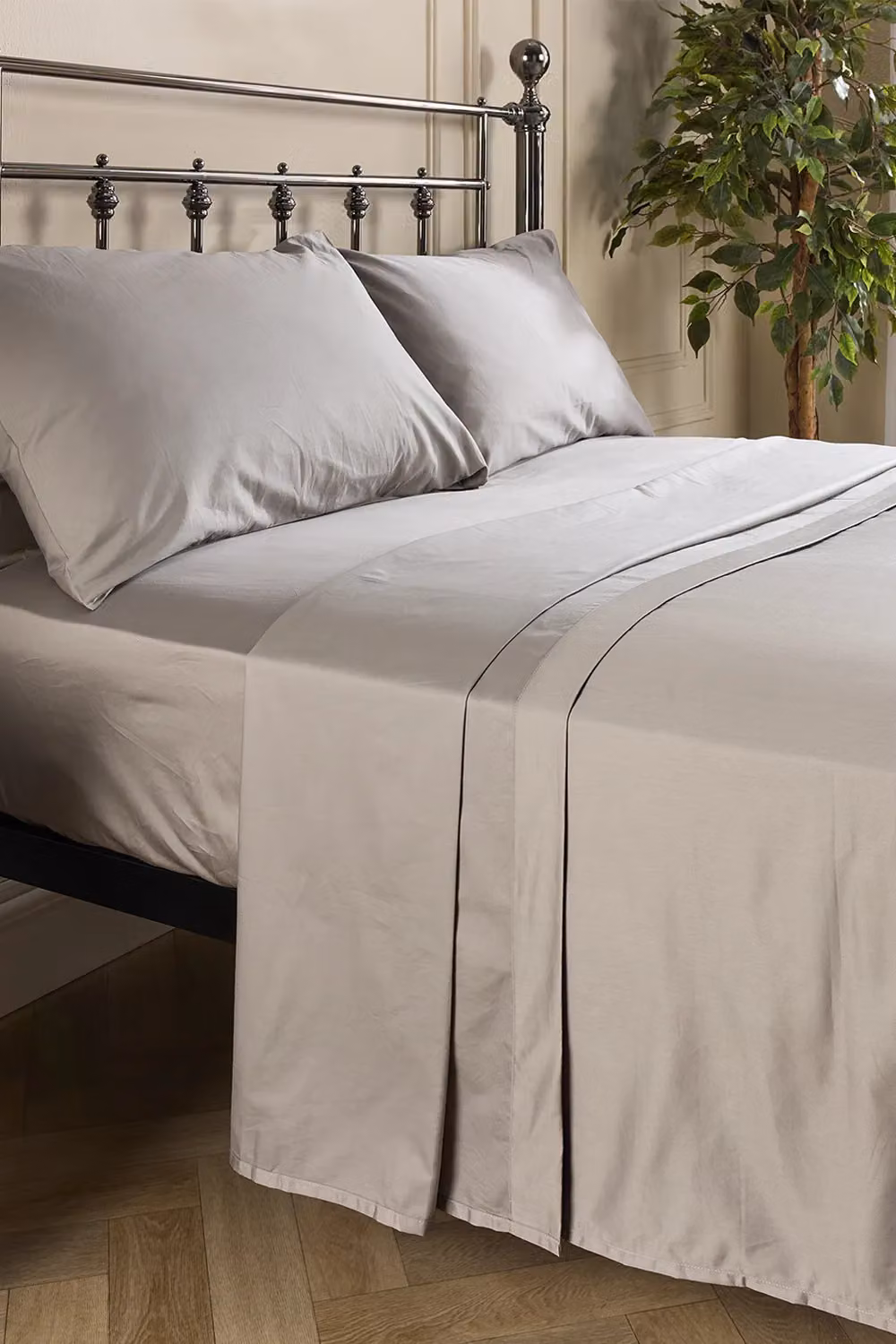 Hotel Pure Luxury 5 Star Mako Satin Flat Sheet in Grey, W: 140 cm, L: 200 cm – 2