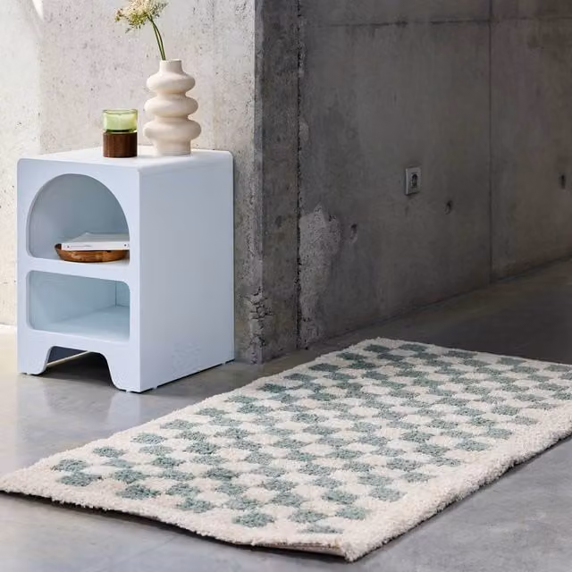 sweeek Checkerboard Interior Rug in Blue and Beige, W/D/H: 120 x 170 cm – 1
