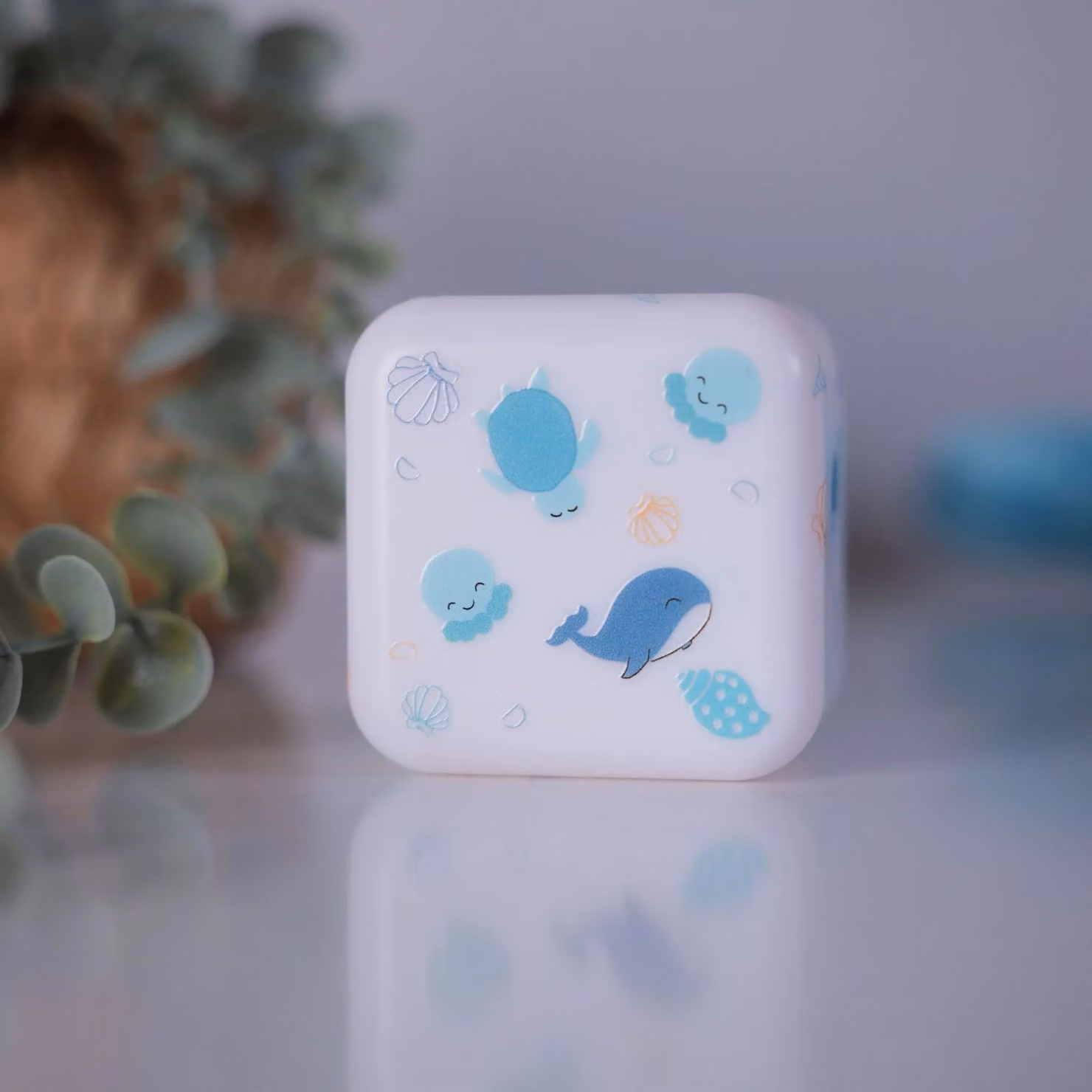 Cloud B Cube B Night Light and Reading Lamp in Blue and White – 6