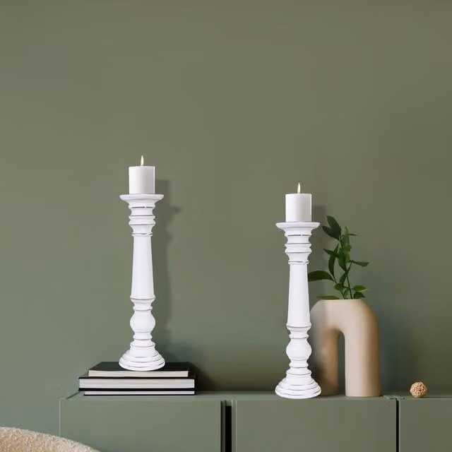 Topfurnishing Set of 2 Rustic Antique Carved Wooden Pillar Church Candle Holders in White, W/D/H: 13 x 13 x 31 cm