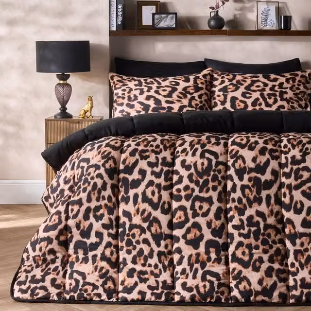 OHS Leopard Coverless 10.5 TOG Duvet and Pillowcase Set in Tan and Beige, King Size