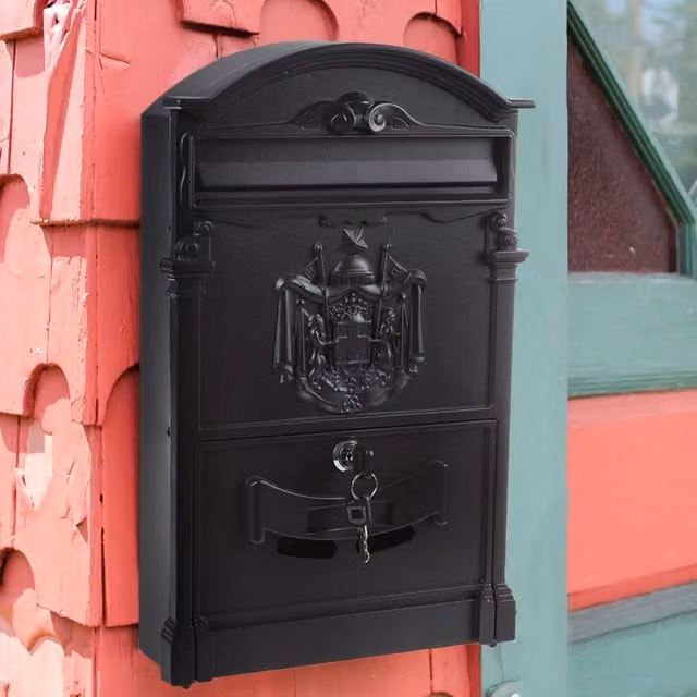 Livingandhome Wall Mounted Aluminium Letterbox in Black