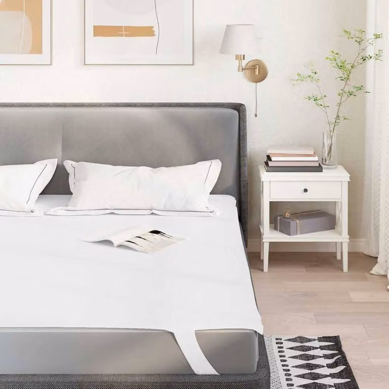 Berkfield Home Waterproof and Breathable Microfibre Mattress Protector, White, W/D/H: 140 x 220 cm