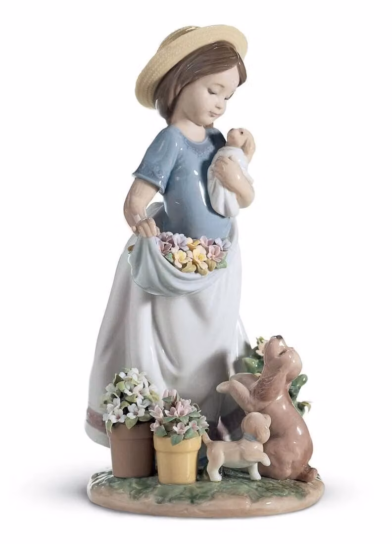 Lladró A Romp in The Garden Girl Porcelain Figurine in Multicolour