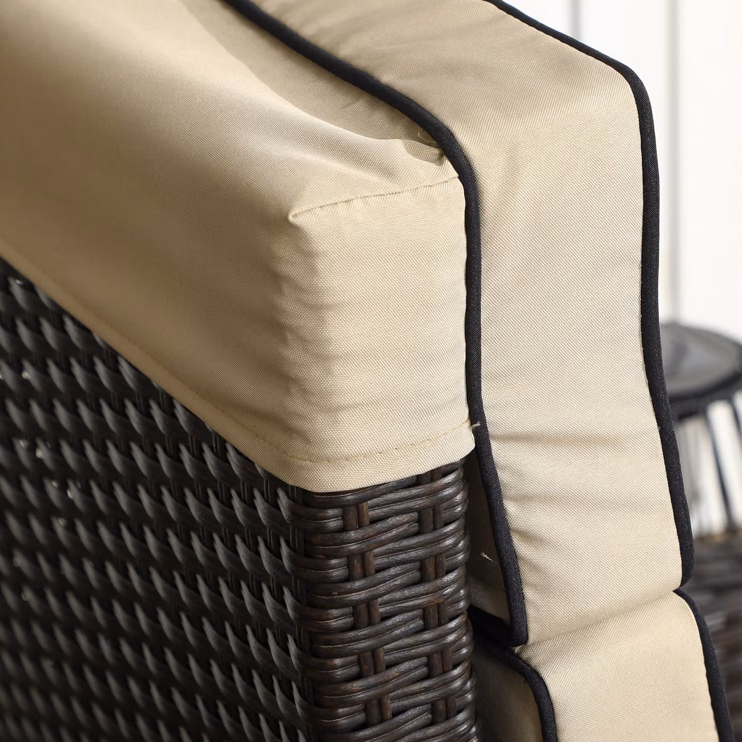Outsunny Brown Polyrattan Outdoor Recliner Chair with Adjustable Headrest, Footrest, Side Tray and Cushions – 6