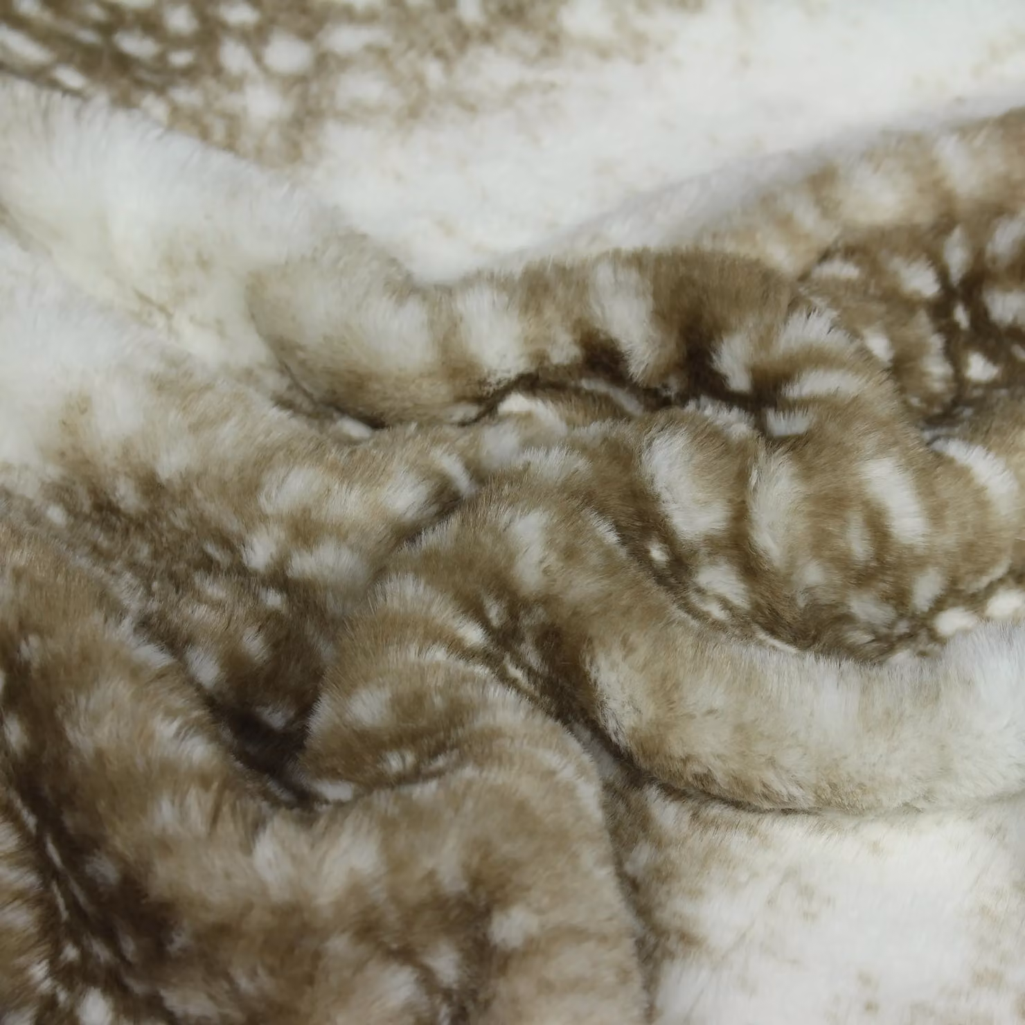Paoletti Fawn Deerskin Printed Faux Fur Throw in Brown and Beige, W/D/H: 130 x 180 cm – 5