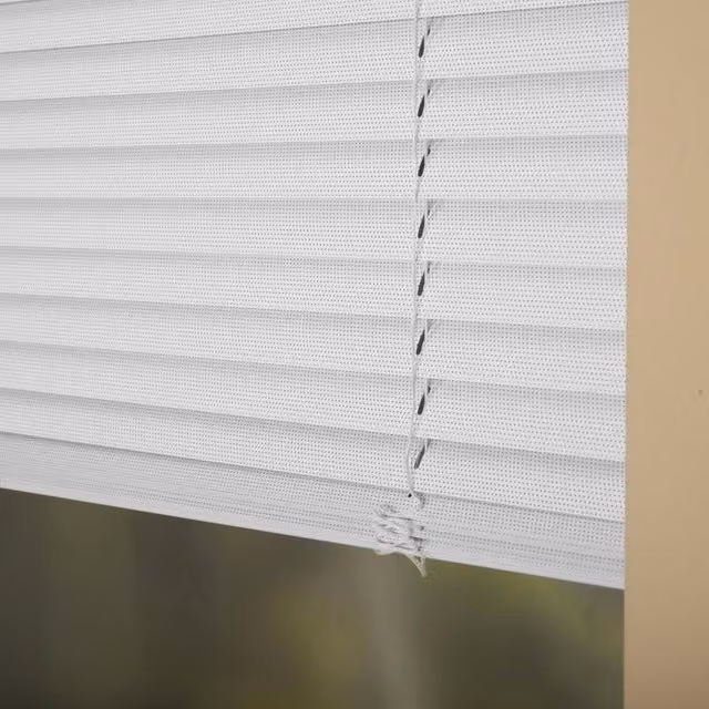 Premier Made To Measure 25mm Aluminium Venetian Blind in White