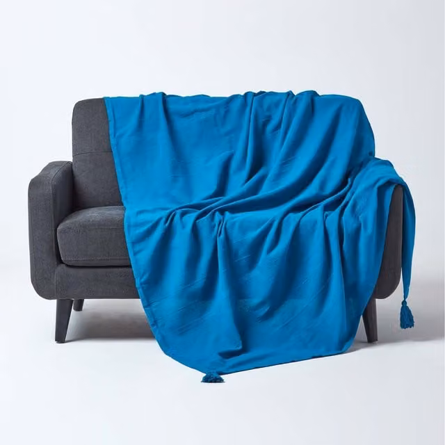 Homescapes Rajput Ribbed Cotton Throw in Petrol with Fringes, W/D/H: 200 x 150 x 1 cm – 1