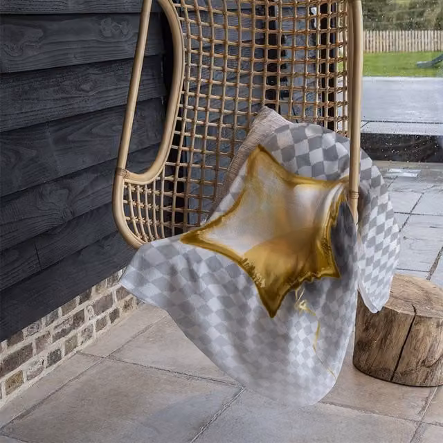Benjamin Tate Design Golden Star Balloon Fleece Blanket in Gold, Sand and Beige, W/D/H: 120 x 150 cm