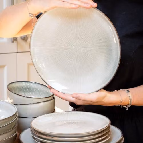Upper Street Fika Oatmeal Reactive Glaze Ceramic Stoneware Dinner Plates Set of 4, Diameter: 27 cm, Beige – 7
