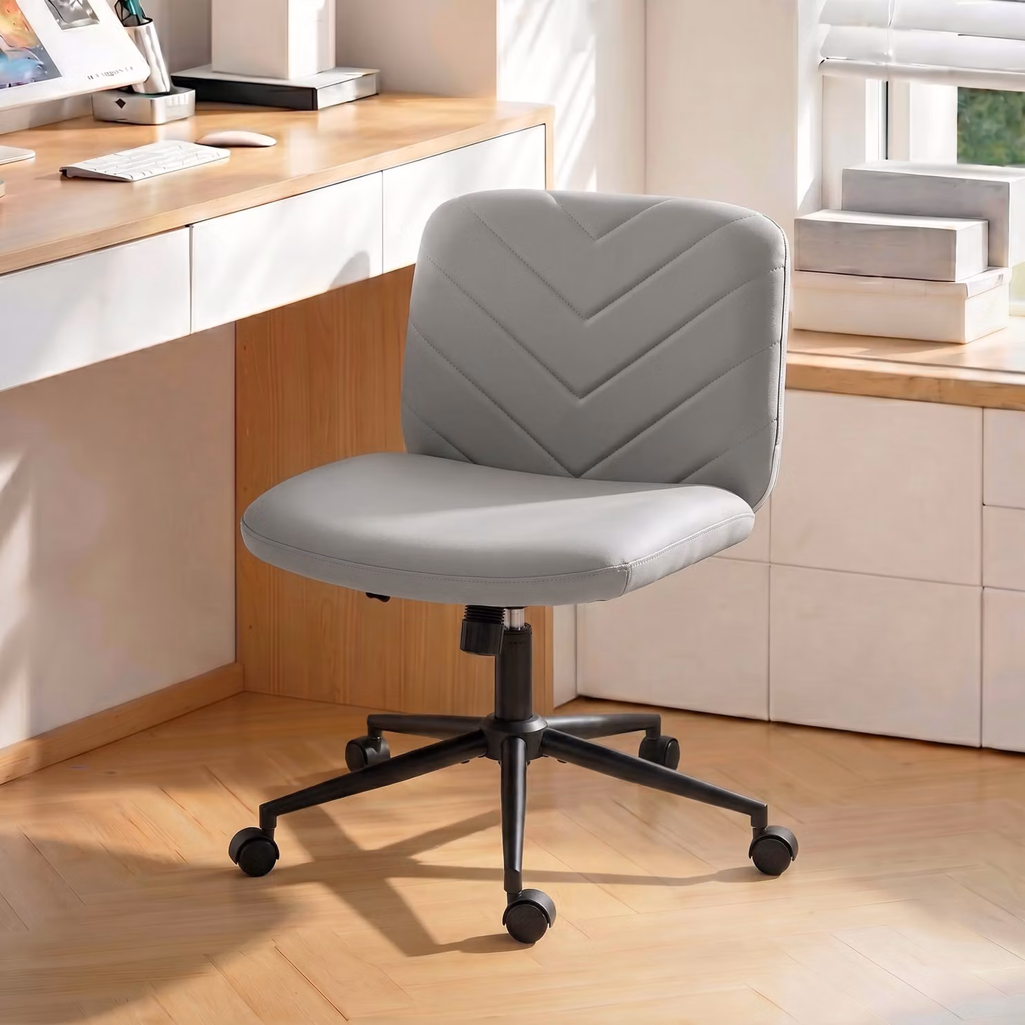 HOMCOM Retro Swivel Task Chair in Grey Synthetic Leather with Castors – 2